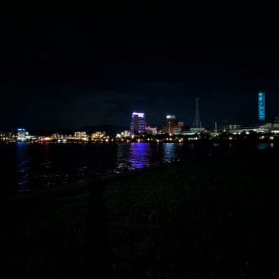 Google Pixel 9 Pro Fold カメラ
Google Pixel 9 Pro Foldの通常モードでズーム撮影した夜景写真