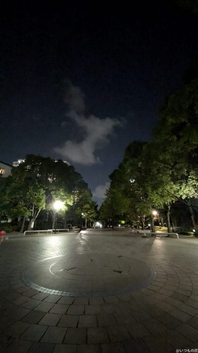 google pixel 8aの通常モードで夜間撮影した写真 | モバイル比較レビュー.jp Google Pixel 8a カメラ Google Pixel 8aの通常モードで夜間撮影した写真