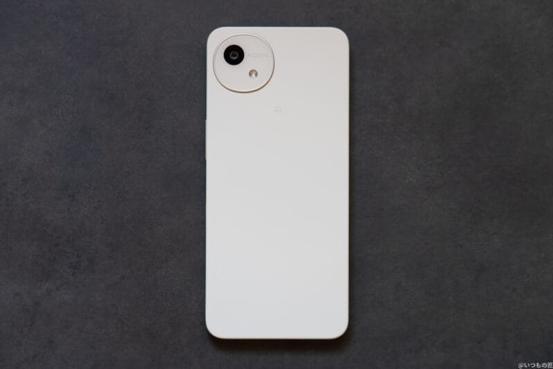 7 | モバイル比較レビュー.jp AQUOS wish4 レビュー
AQUOS wish4の筐体デザイン