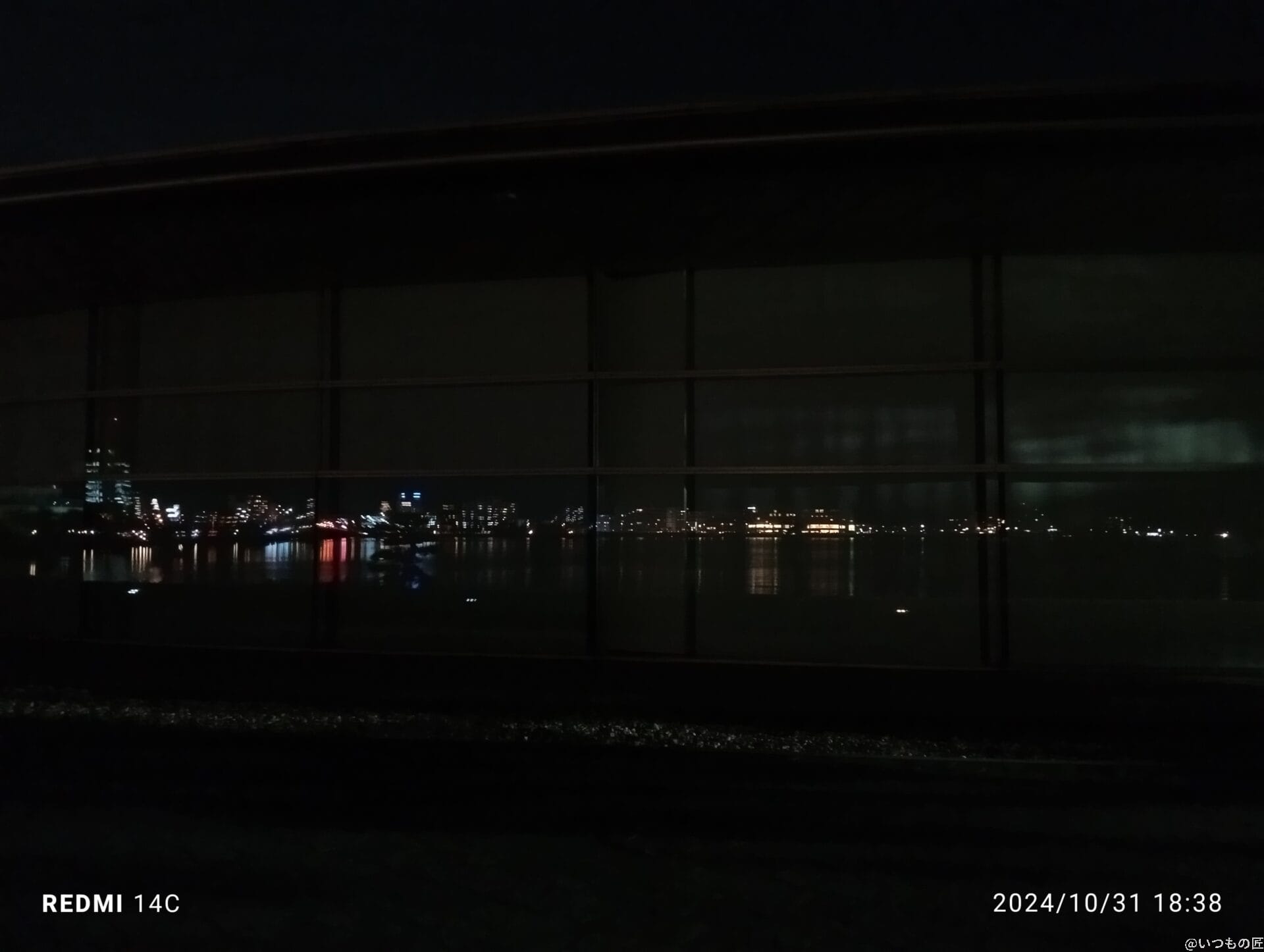 Xiaomi Redmi 14C カメラ
Xiaomi Redmi 14C で撮影した夜景写真
