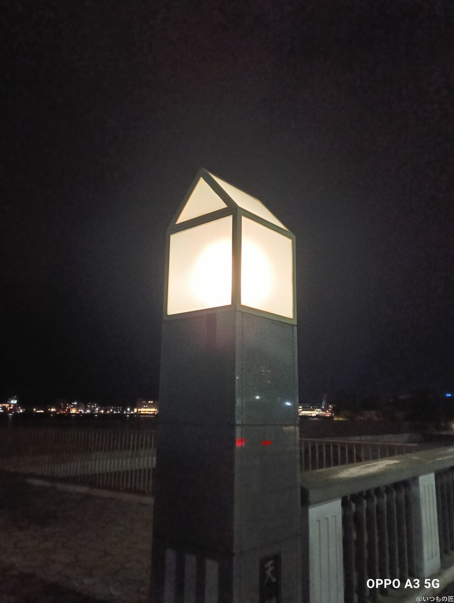 OPPO A3 5G カメラ
OPPO A3 5G カメラで撮影した夜景写真
