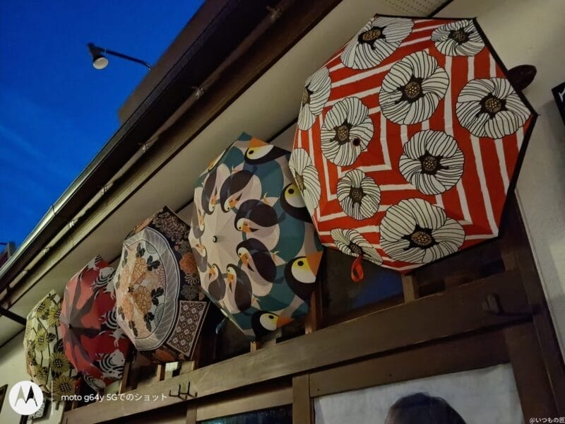 moto g64 5g カメラで暗所撮影した写真 | モバイル比較レビュー.jp moto g64 5G カメラ moto g64 5G カメラで暗所撮影した写真