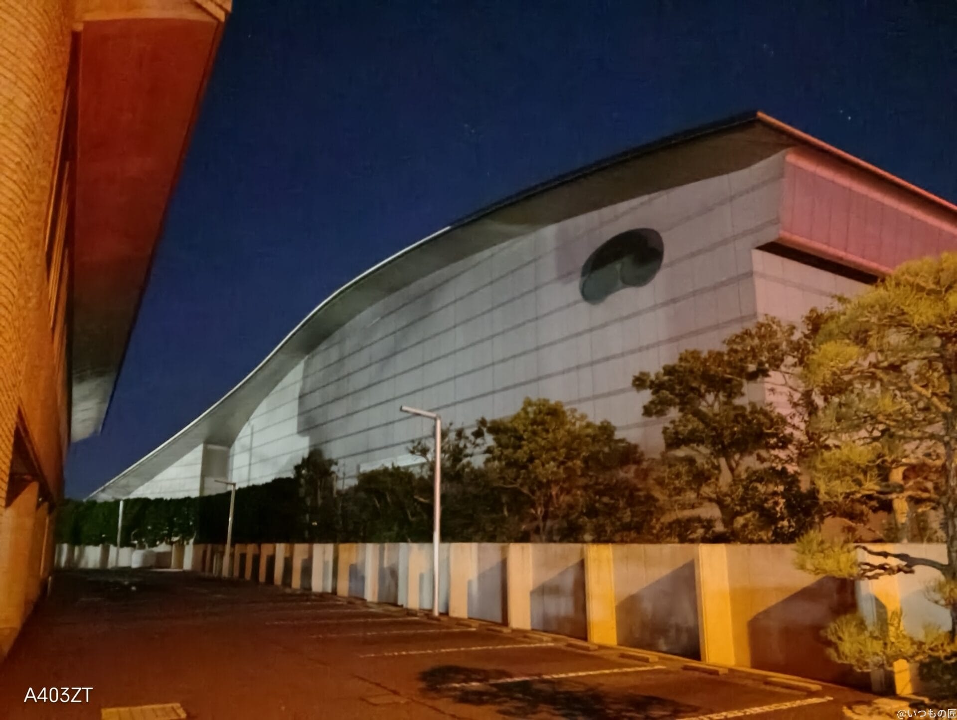 nubia s 5g で暗所撮影した風景写真 | モバイル比較レビュー.jp nubia S 5G カメラ nubia S 5G で暗所撮影した風景写真