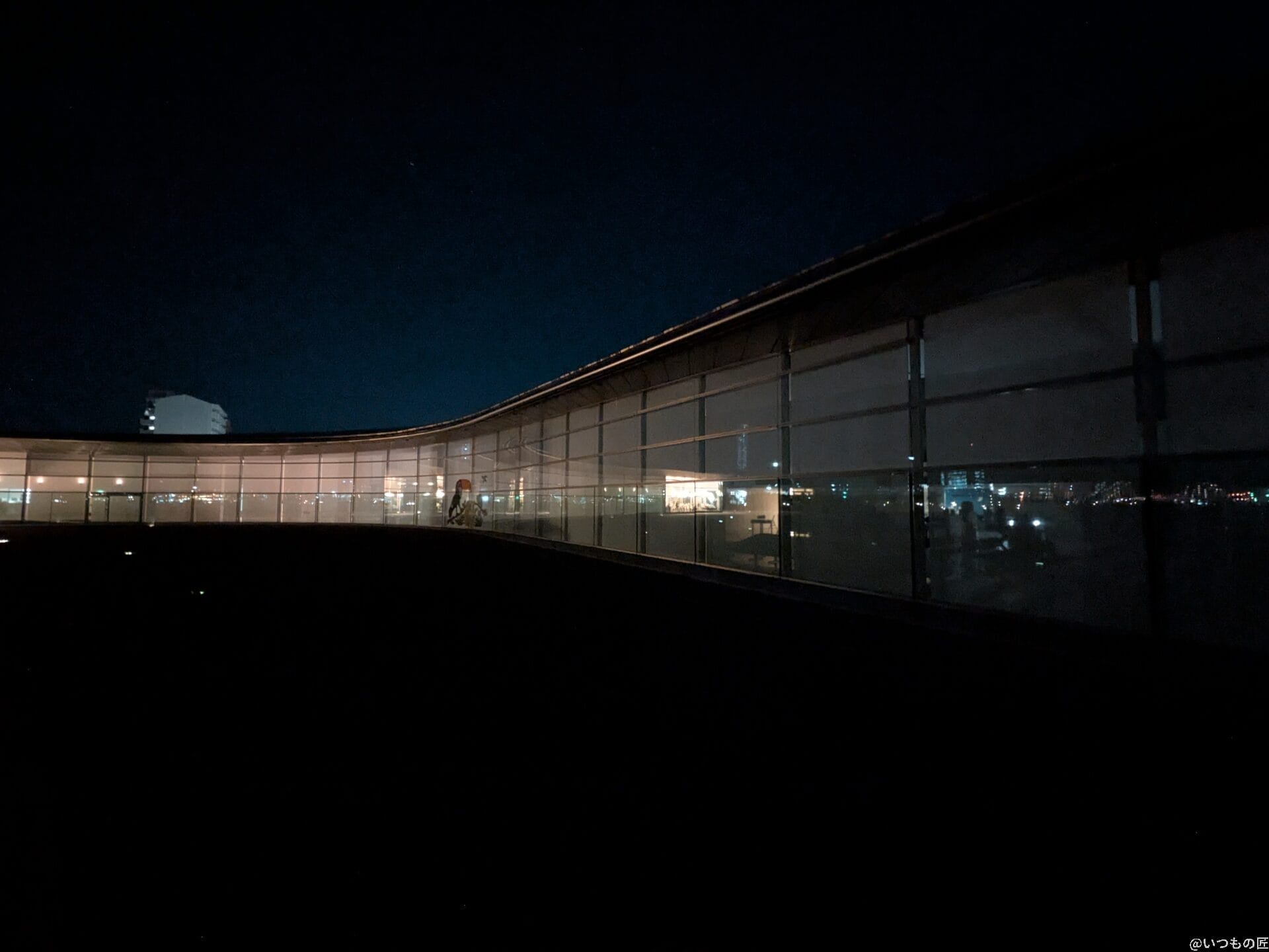 Google Pixel 9a カメラ
Google Pixel 9aで暗所撮影した風景写真