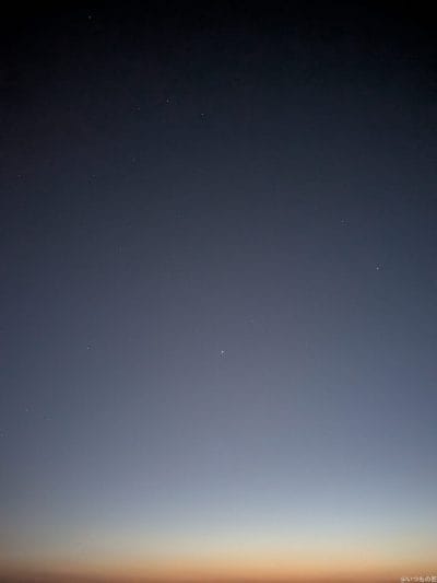 google pixel 9aで暗所撮影した風景写真 | モバイル比較レビュー.jp Google Pixel 9a カメラ Google Pixel 9aで暗所撮影した風景写真