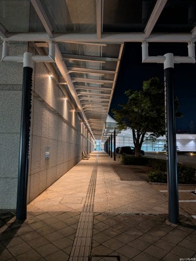 google pixel 9aで暗所撮影した風景写真 | モバイル比較レビュー.jp Google Pixel 9a カメラ Google Pixel 9aで暗所撮影した風景写真