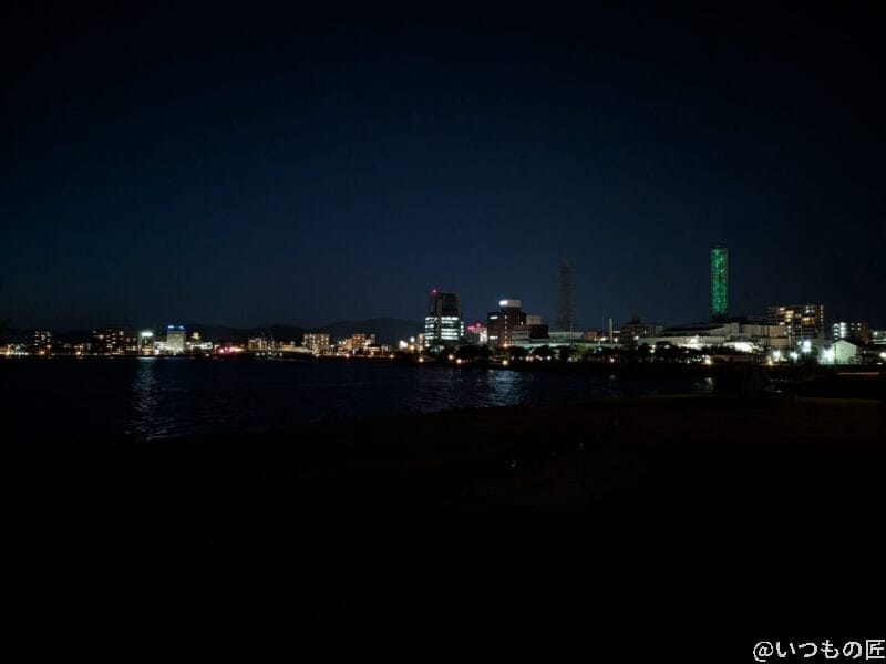Google Pixel 9a カメラ Google Pixel 9aでズーム撮影した夜景写真