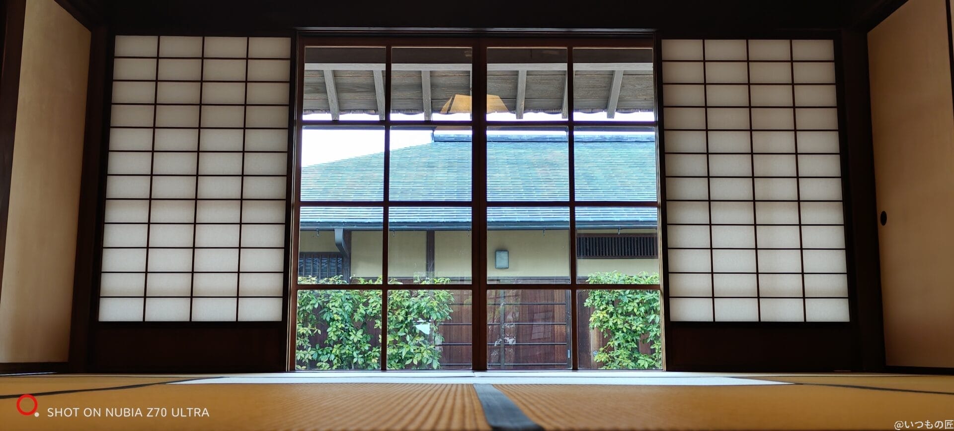 nubia Z70 Ultra カメラ 室内から撮影した風景写真