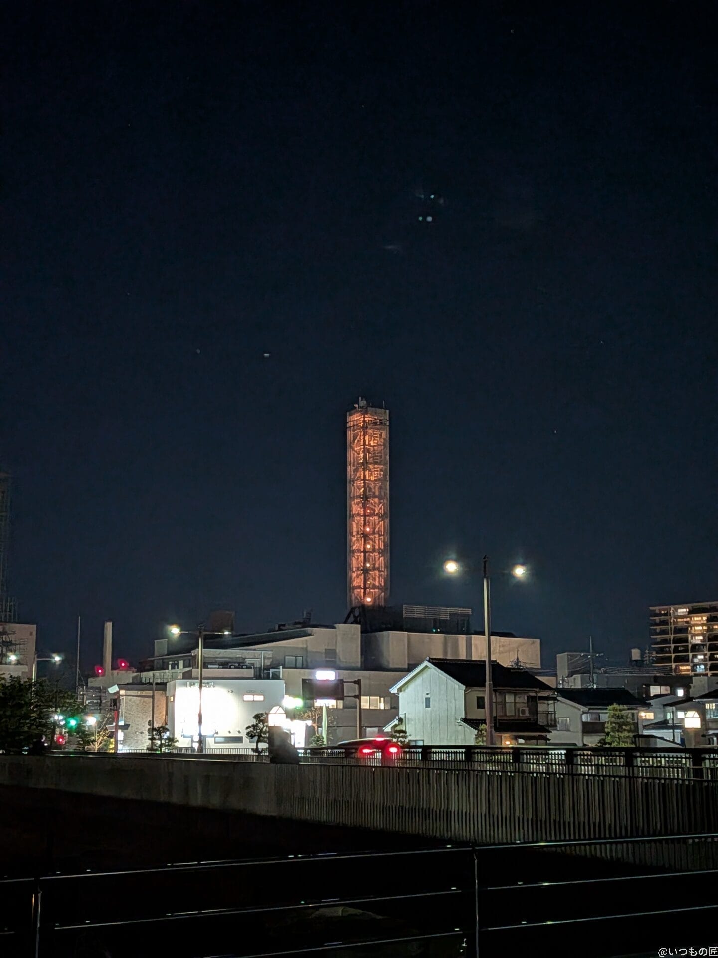 OPPO Reno13 A カメラ 海の夜景を撮影した写真