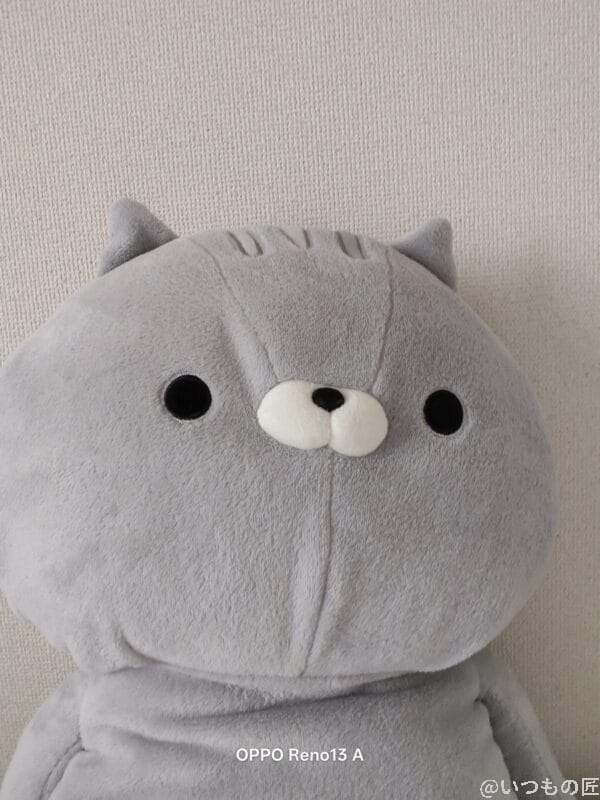 グレーのぬいぐるみの写真 | モバイル比較レビュー.jp moto g66y 5G カメラ グレーのぬいぐるみの写真