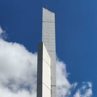 OPPO Reno14 5G カメラ
晴天下の白いオブジェ