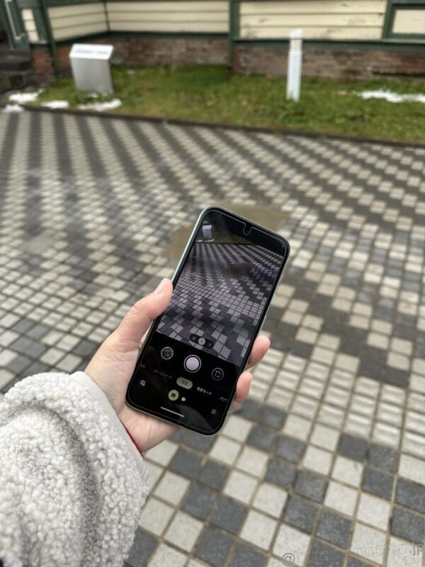 google pixel 9a 屋外でのディスプレイの明るさ | モバイル比較レビュー.jp Google Pixel 8a レビュー Google Pixel 9a 屋外でのディスプレイの明るさ