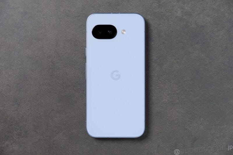 google pixel 9a のデザインイメージ | モバイル比較レビュー.jp Google Pixel 9a レビュー Google Pixel 9a のデザインイメージ